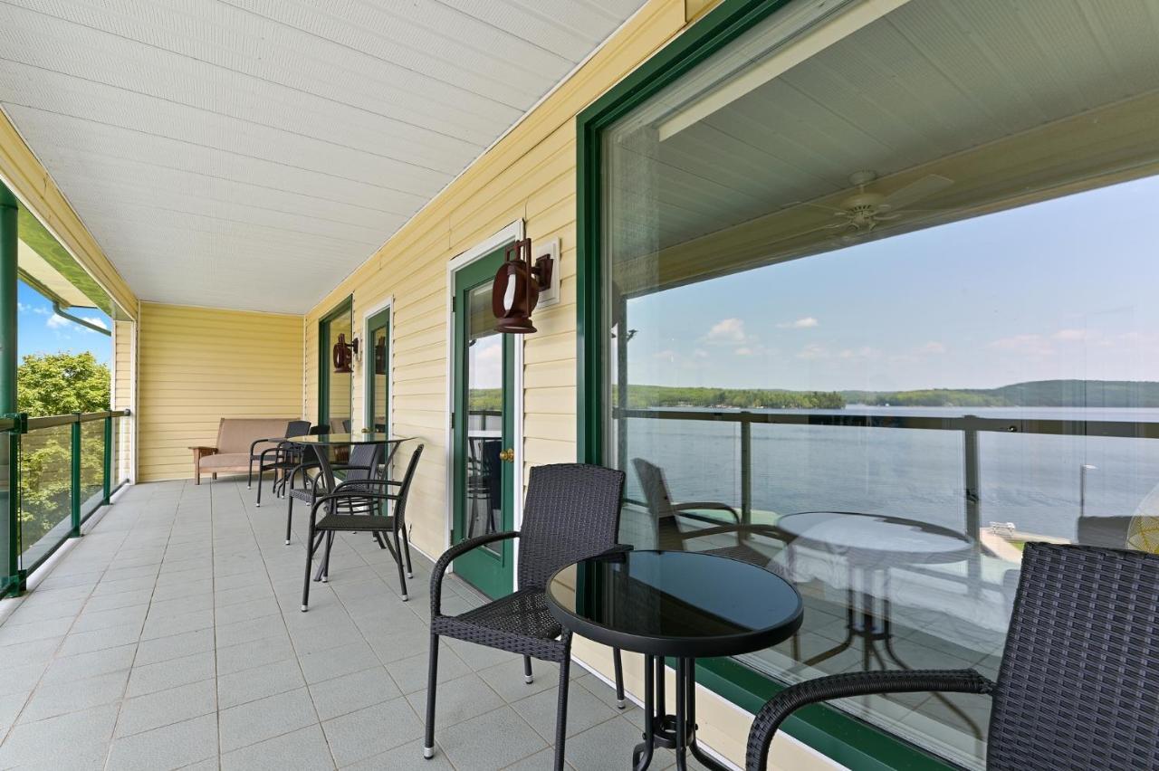 Baptiste Lake Lodge Harcourt Экстерьер фото