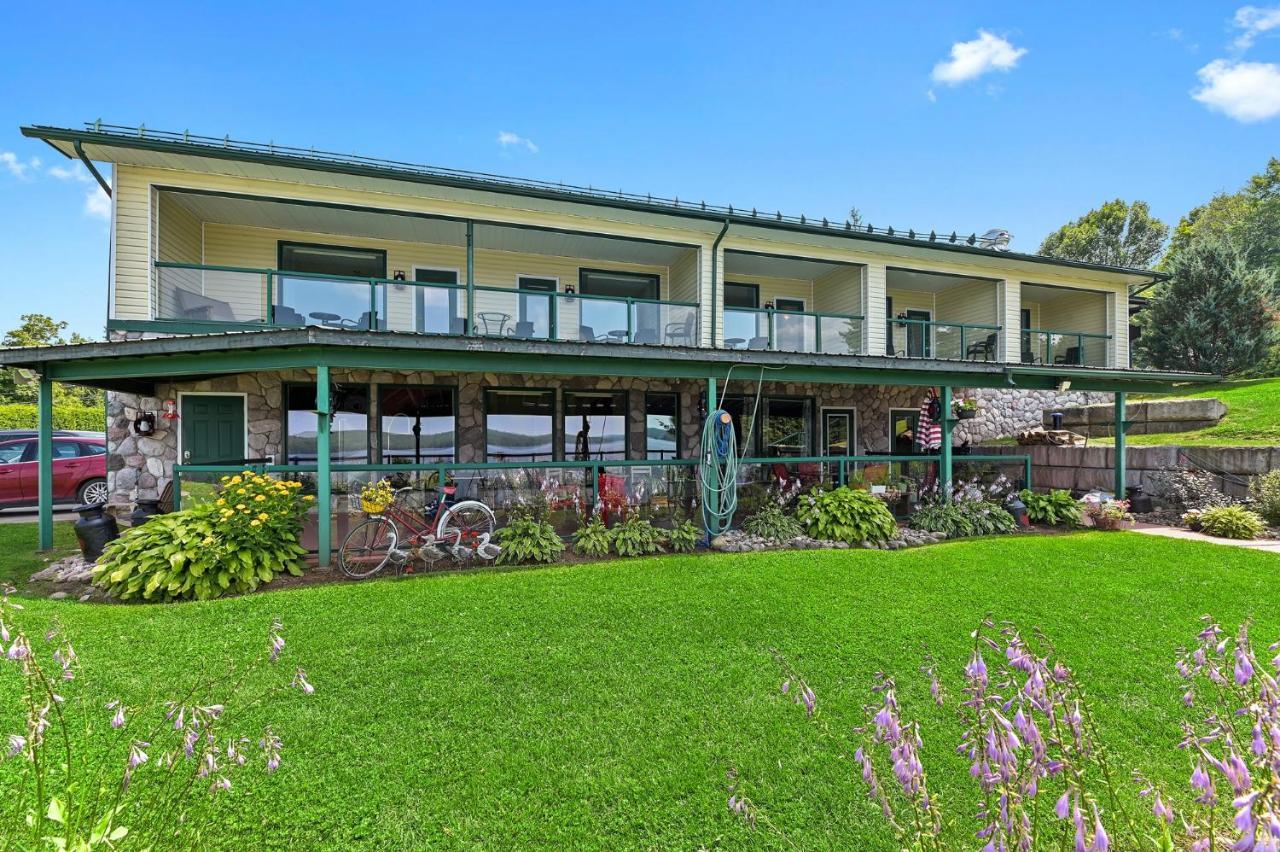 Baptiste Lake Lodge Harcourt Экстерьер фото